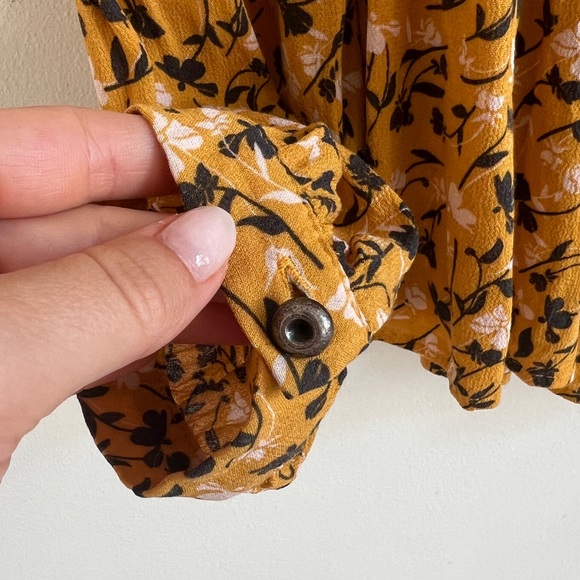 🏷️ SOLD • ANTHROPOLOGIE • Maeve Cheyenne Peplum Blouse in Yellow Motif • Medium - Picture 8 of 10